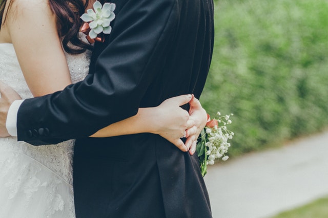 wedding photo close up on hands